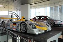 wanted-audi-r8-lmp-damaged-bodywork