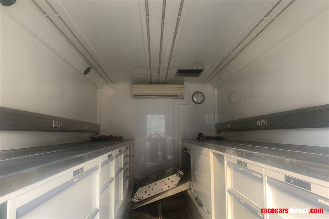 pragas-hospitality-race-trailer