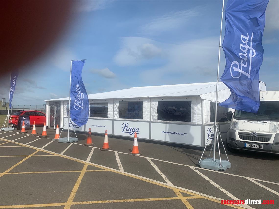 pragas-hospitality-race-trailer