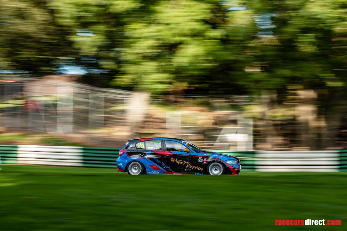 bmw-116-trophy-race-car---podium-front-runnin