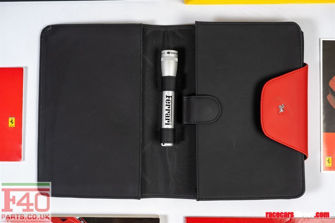 ferrari-enzo-book-pack