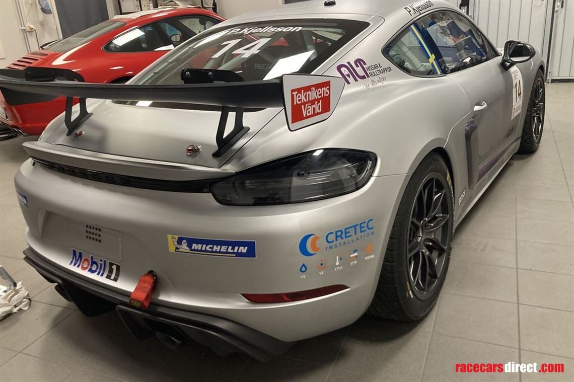 porsche-718-cayman-gt4-clubsport--2020