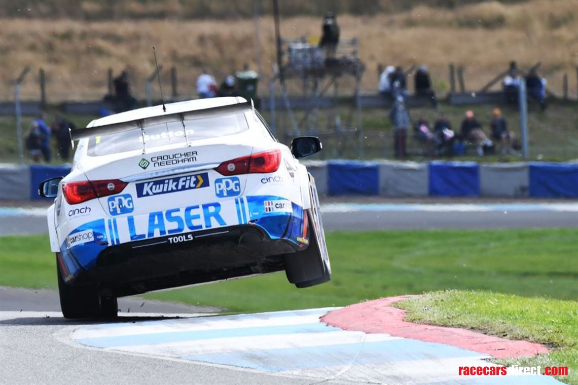 btcc-championship-winning-infiniti-q50