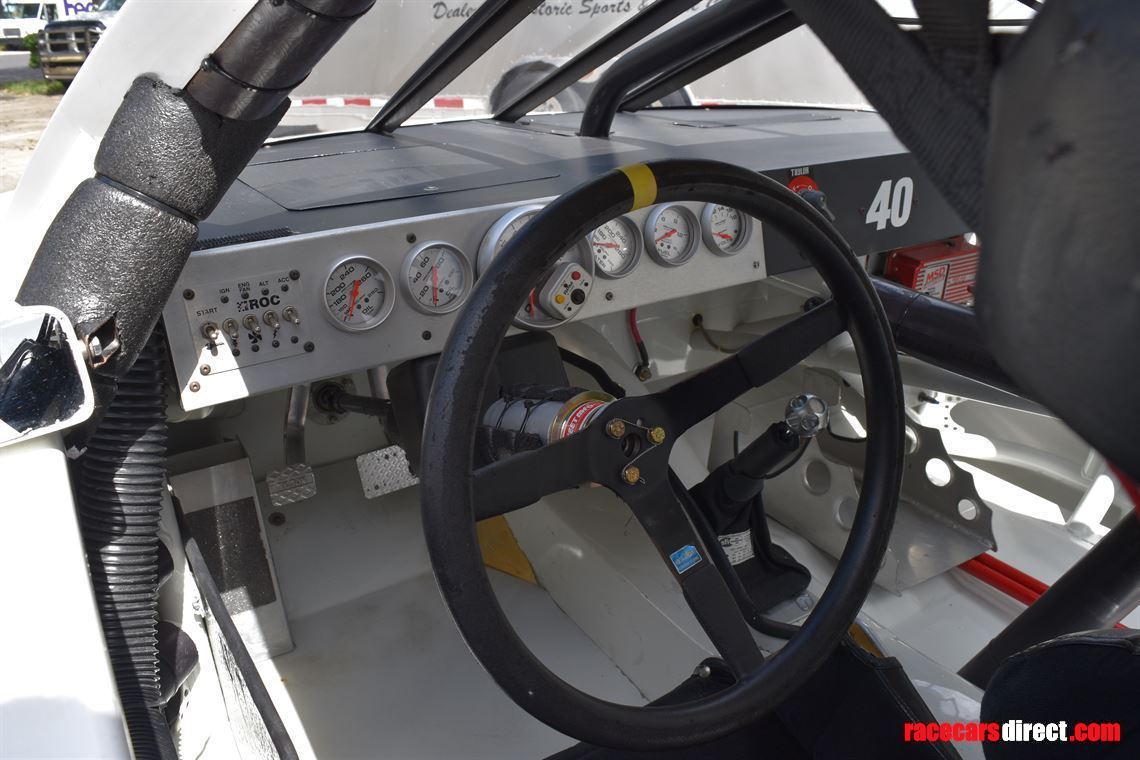 pontiac-firebird-iroc-racecar