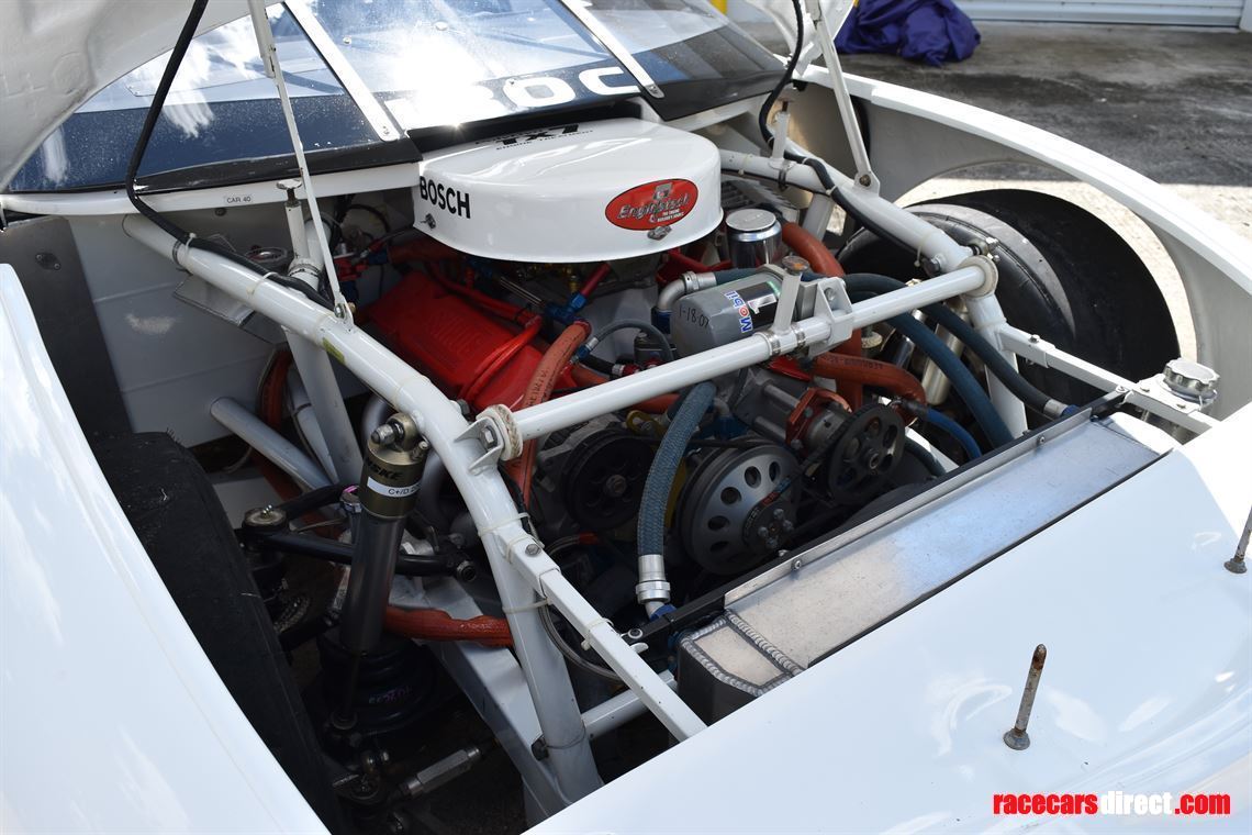 pontiac-firebird-iroc-racecar