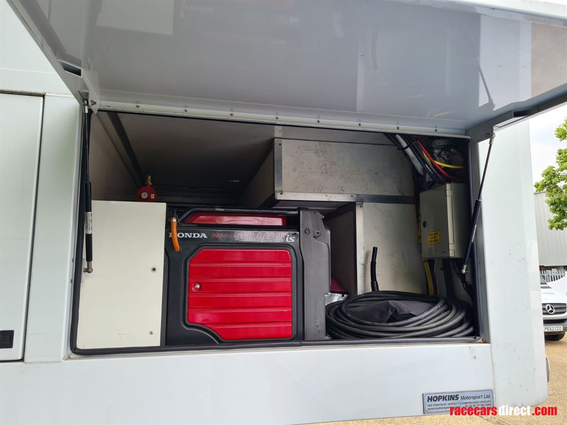 gray-adams-race-trailer