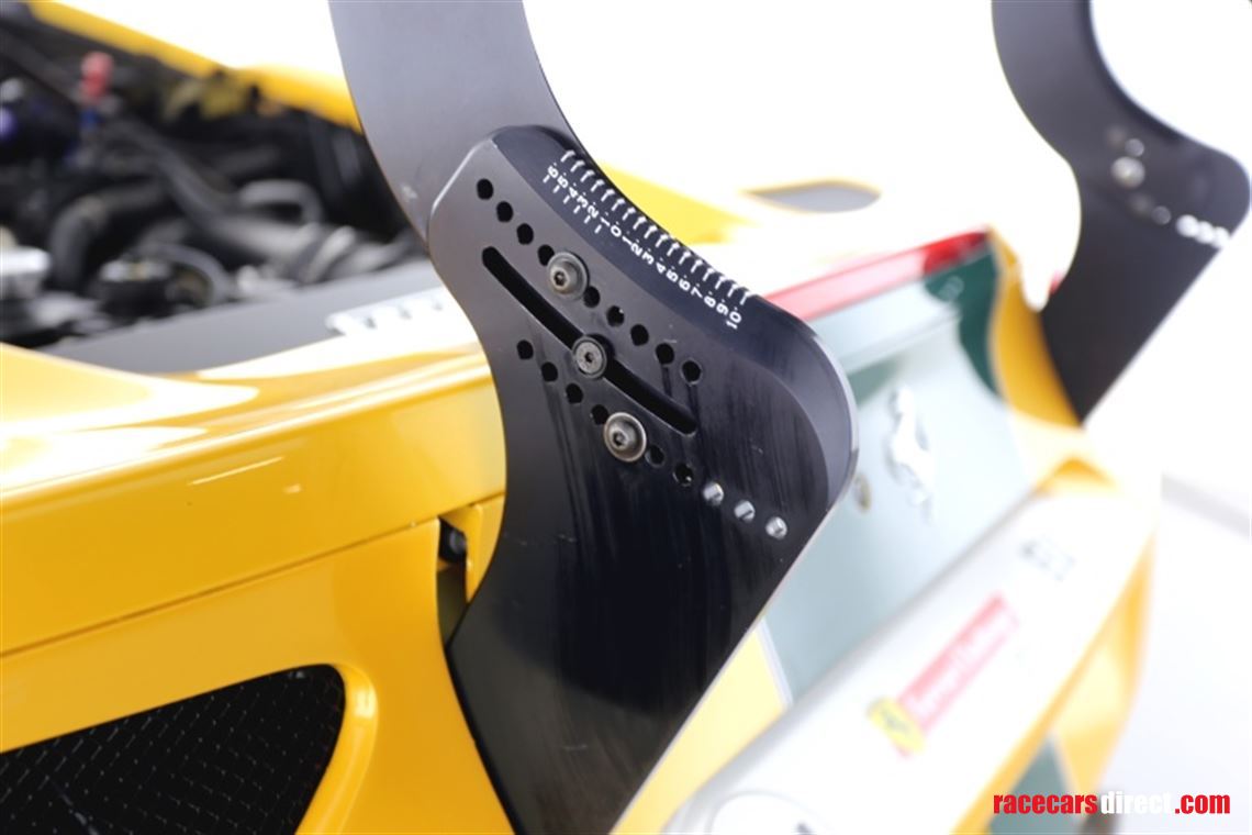 ferrari-488-challenge