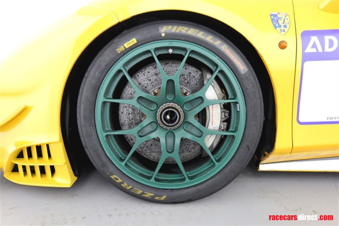 ferrari-488-challenge