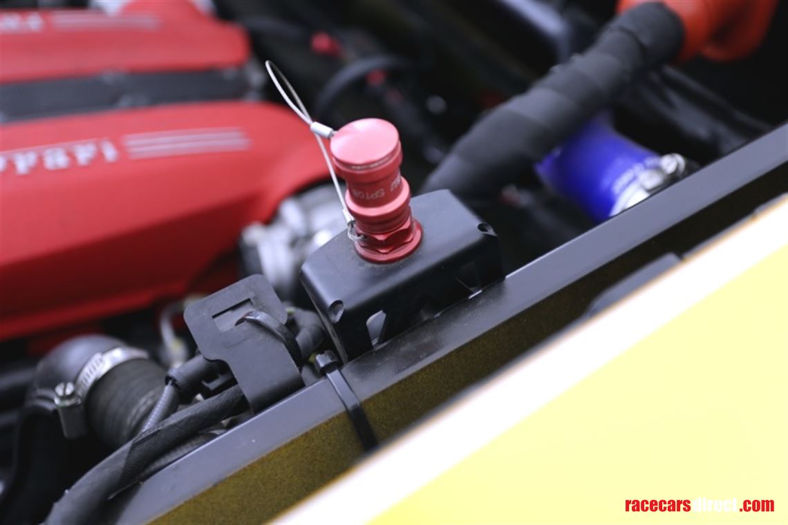 ferrari-488-challenge