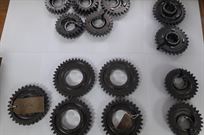 selection-of-14-hewland-104-gears