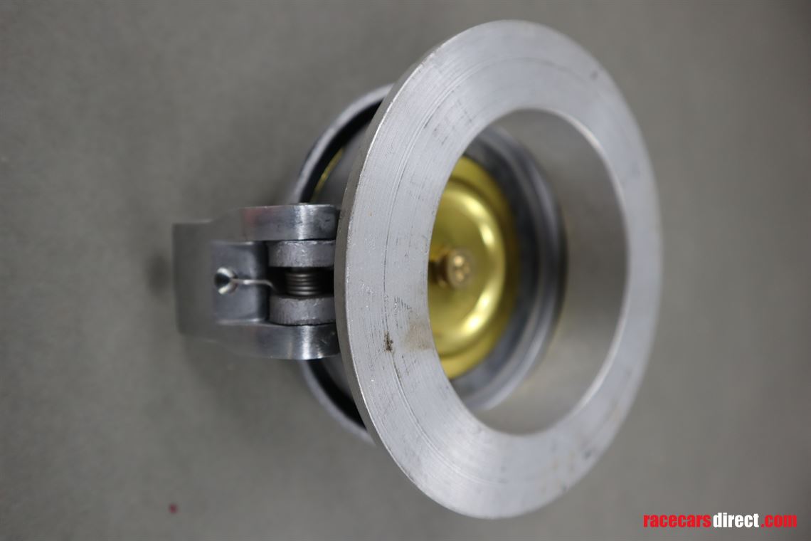 enots-le-mans-tank-filler-cap