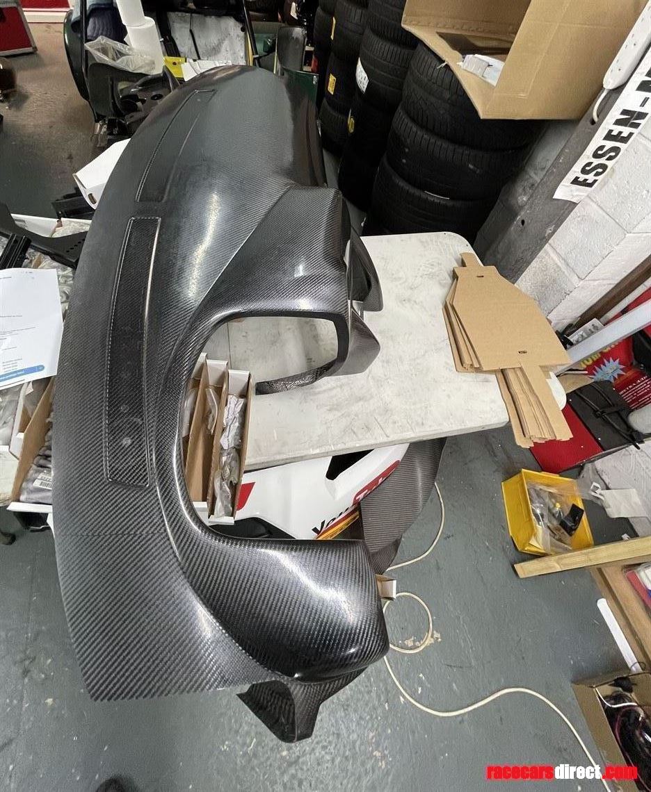 nissan-gt-r-r35-carbon-dashboard