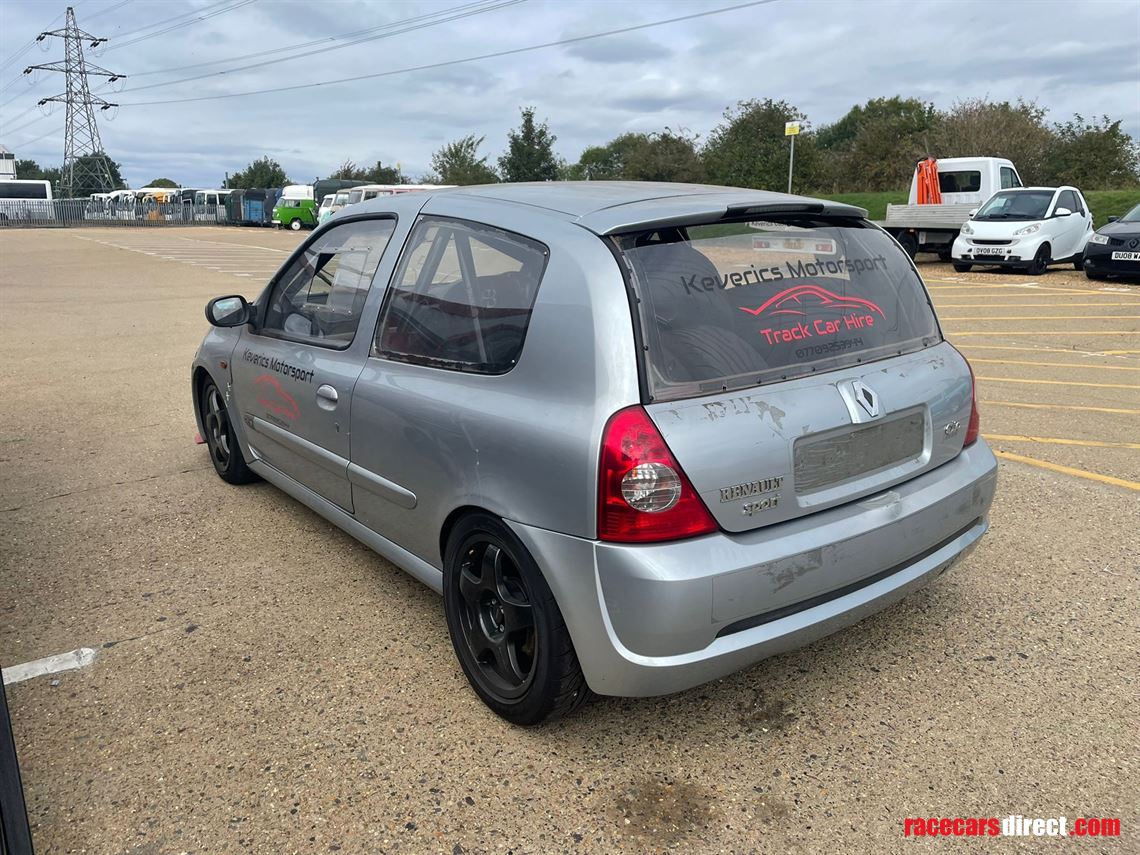 clio-172-tin-toptrack-car