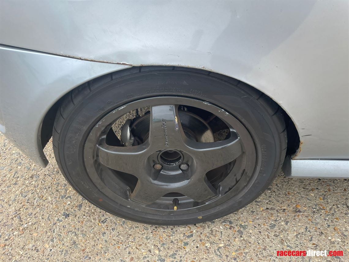 clio-172-tin-toptrack-car