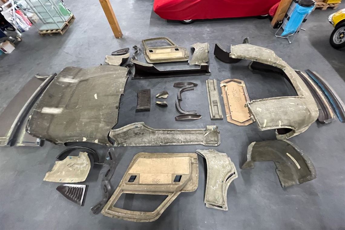 porsche-911-gt1-body-molds-of-chassis-993-gt1