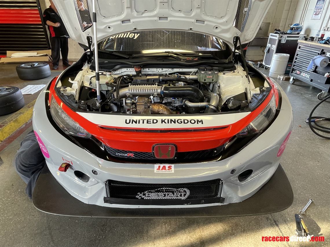 2022-tcr-uk-championship-winning-honda-fk7-tc