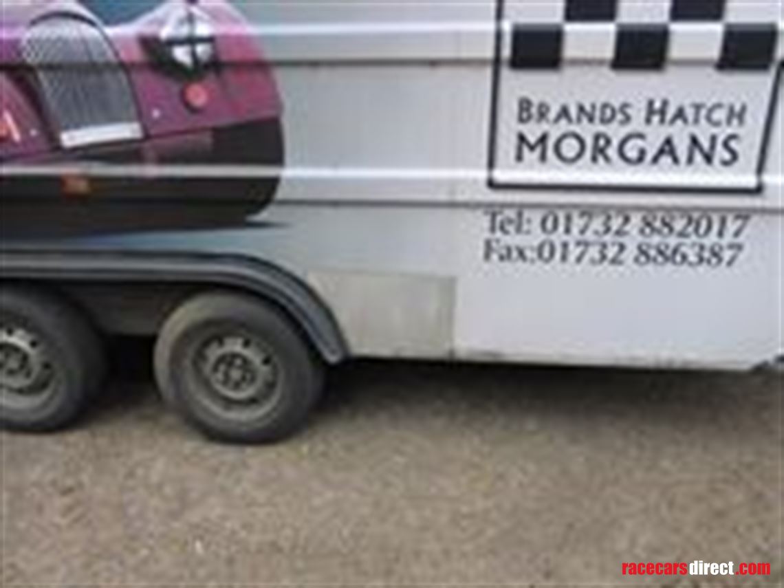 dastle-racebox-with-awning