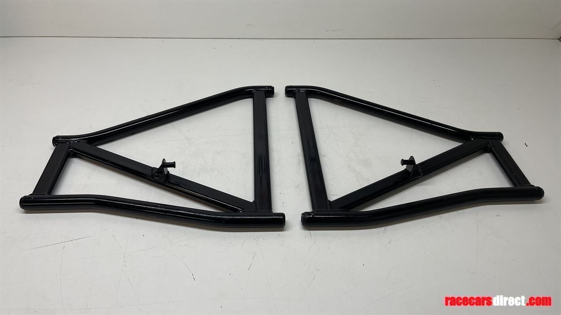 set-new-marcos-mantis-suspension-arms