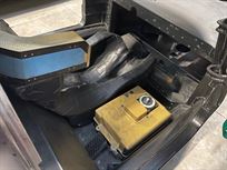 dome-s102-carbon-monocoque