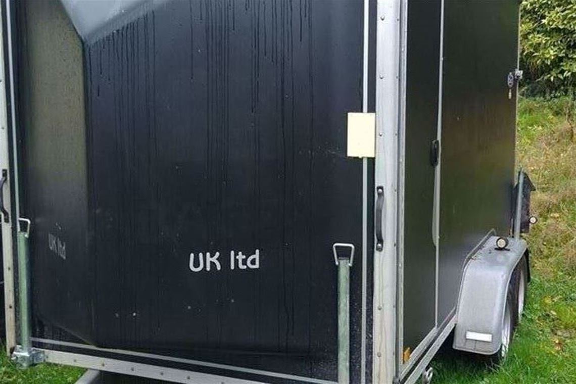 blue-line-box-trailer