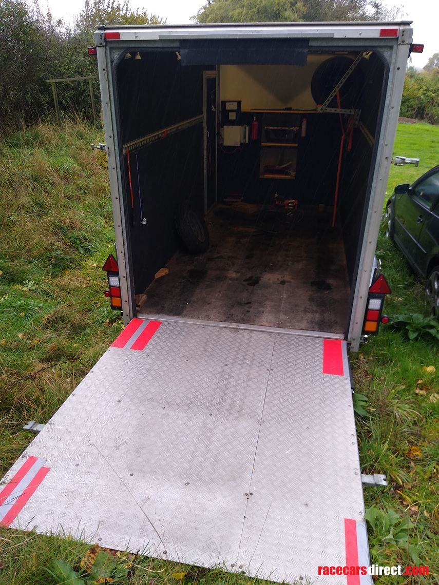 blue-line-box-trailer