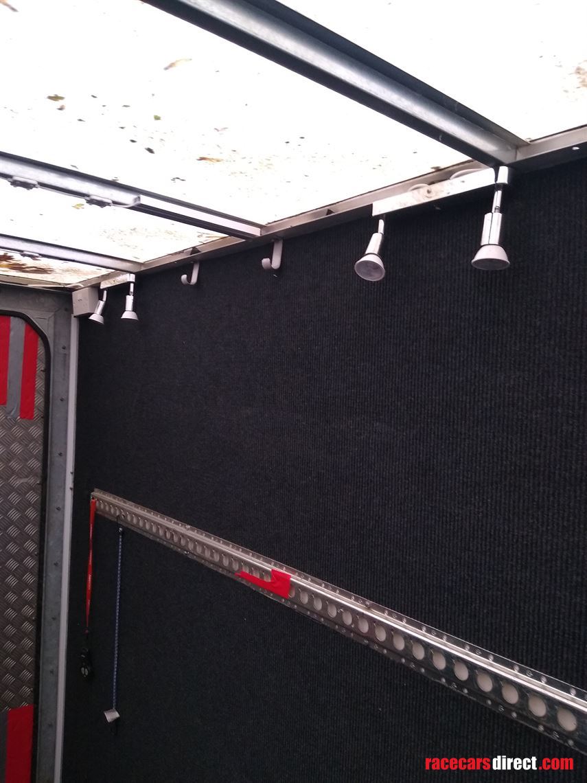 blue-line-box-trailer