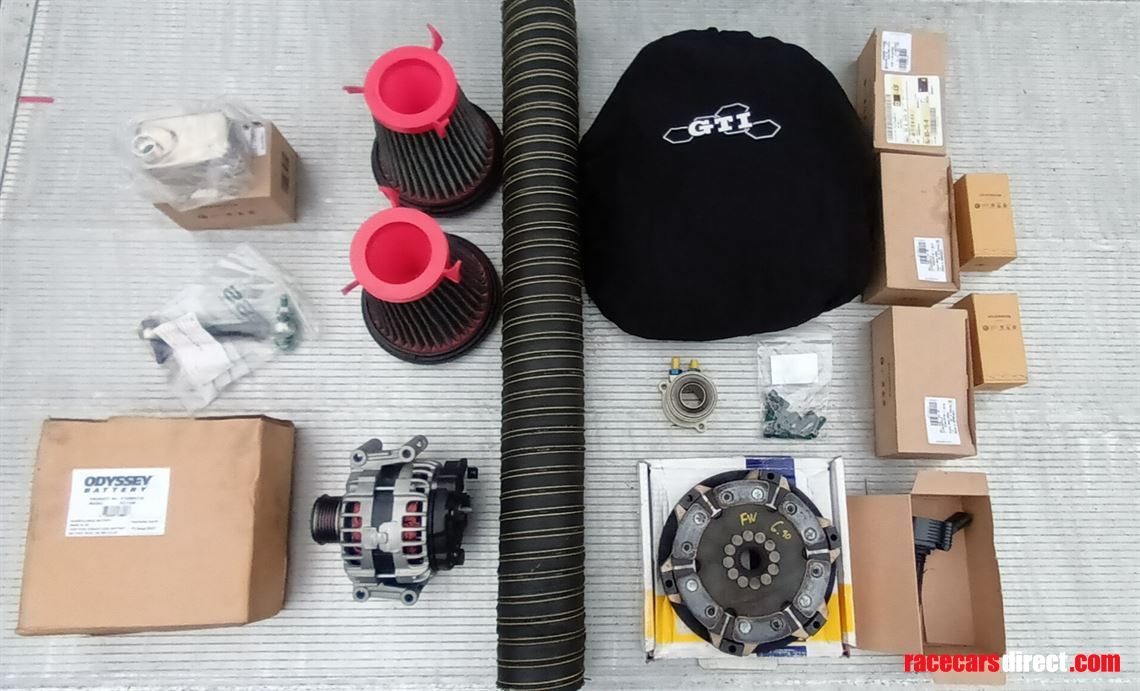 vw-golf-gti-tcr-seq-with-a-huge-spare-parts-p