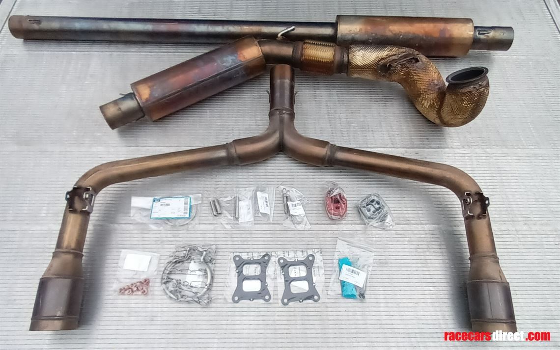 vw-golf-gti-tcr-seq-with-a-huge-spare-parts-p