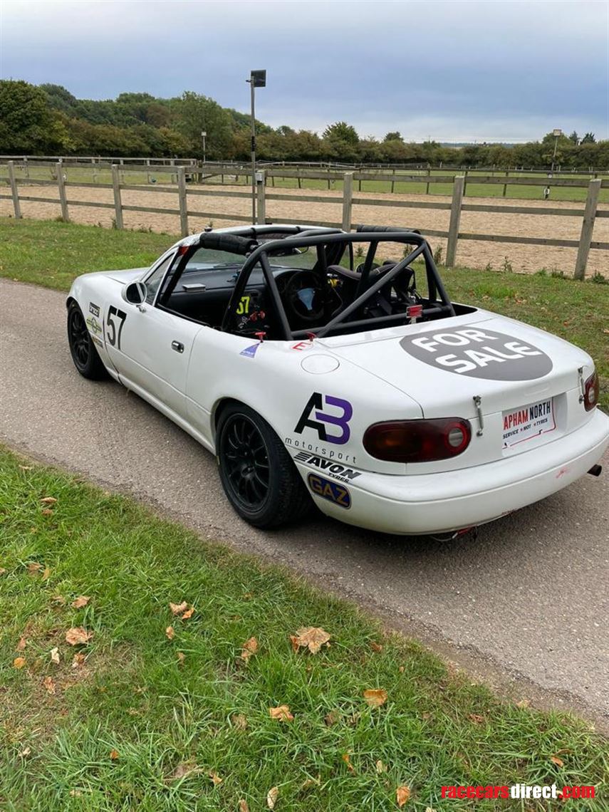 brscc-mazda-mx5-mk1-championship-car