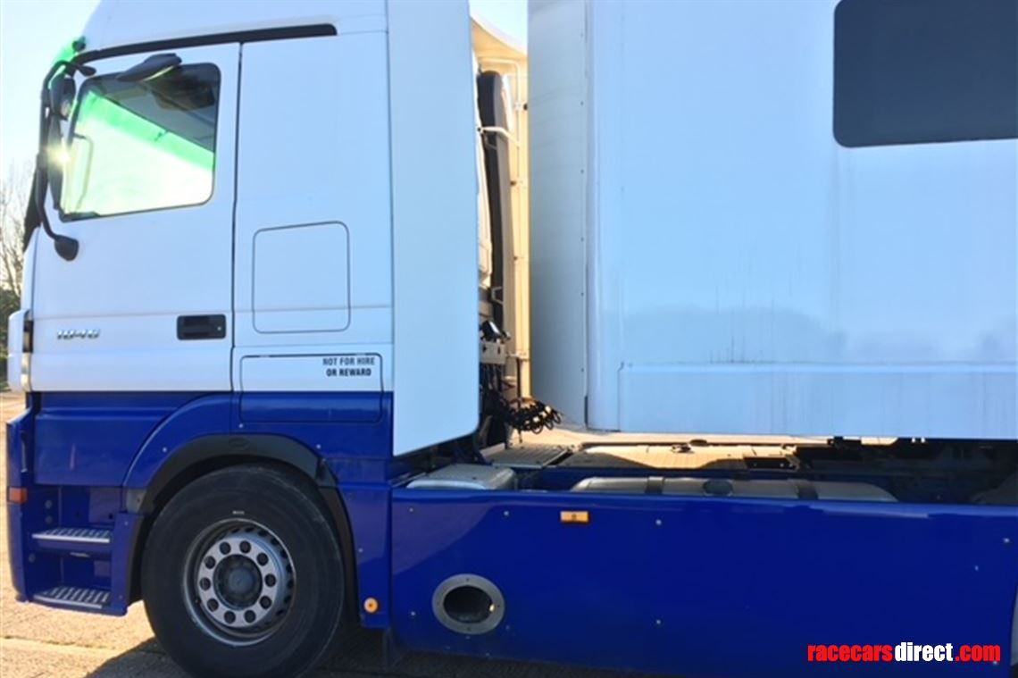 4-car-race-transporter-with-office