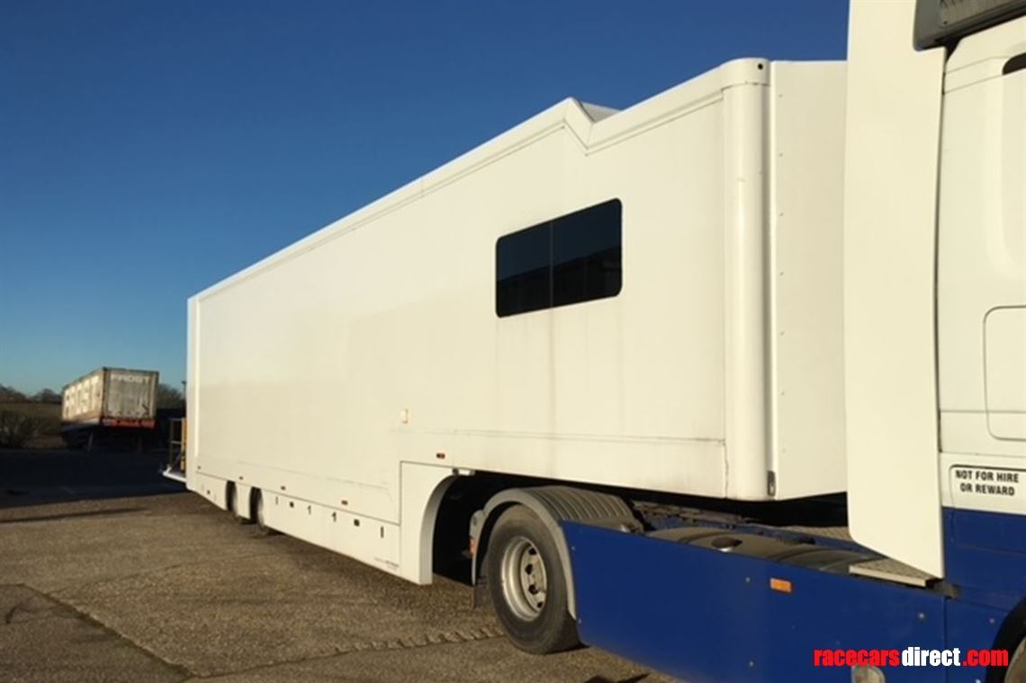 4-car-race-transporter-with-office