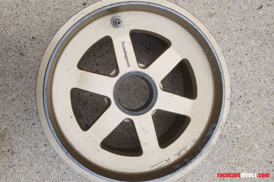 pair-of-tecnomagnesio-wheel-rims