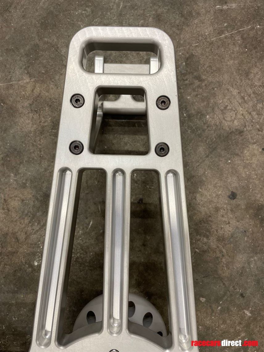 billet-corner-weight-hubsgeometry-hub-stands