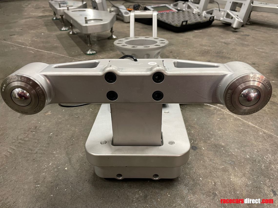 billet-corner-weight-hubsgeometry-hub-stands