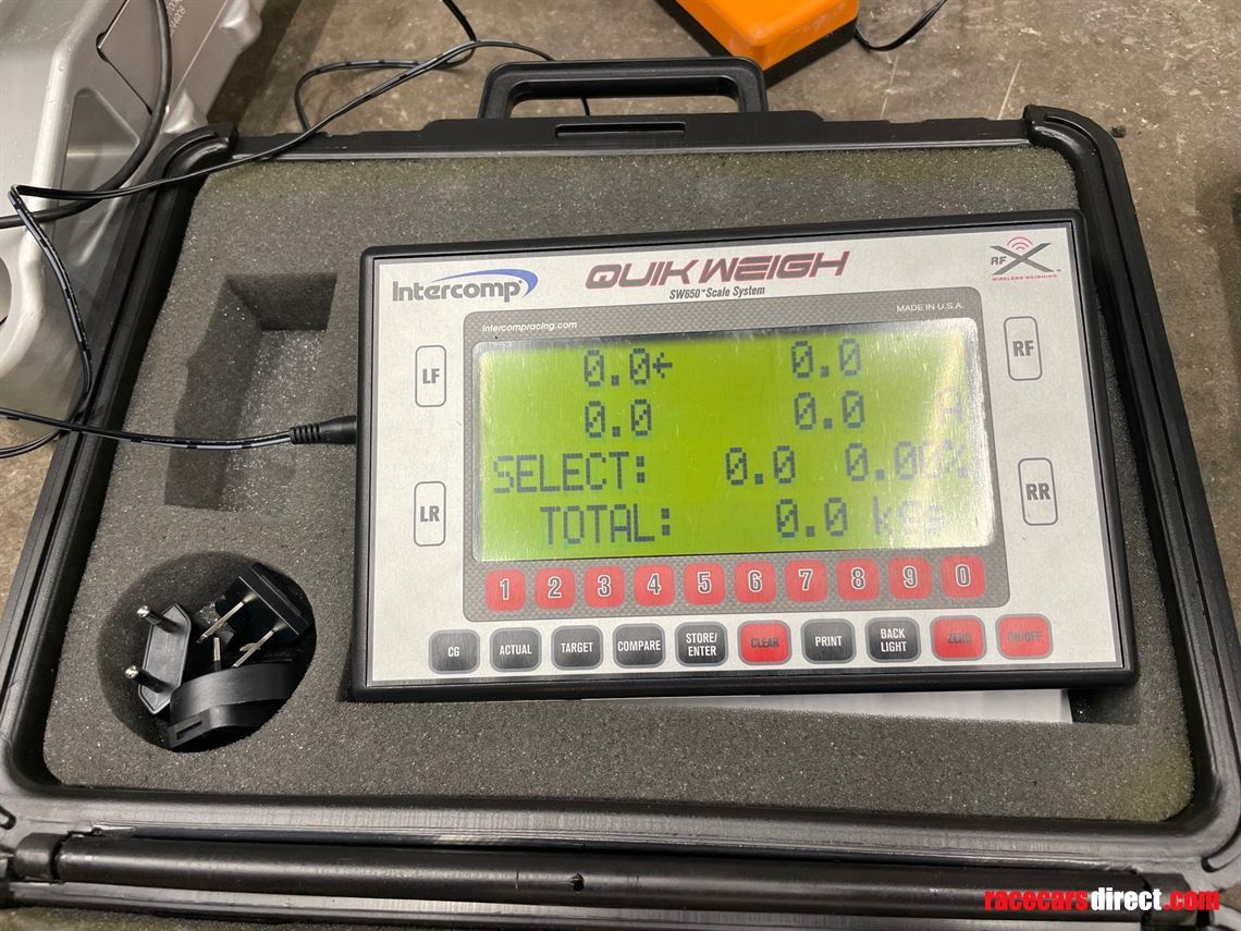 billet-corner-weight-hubsgeometry-hub-stands