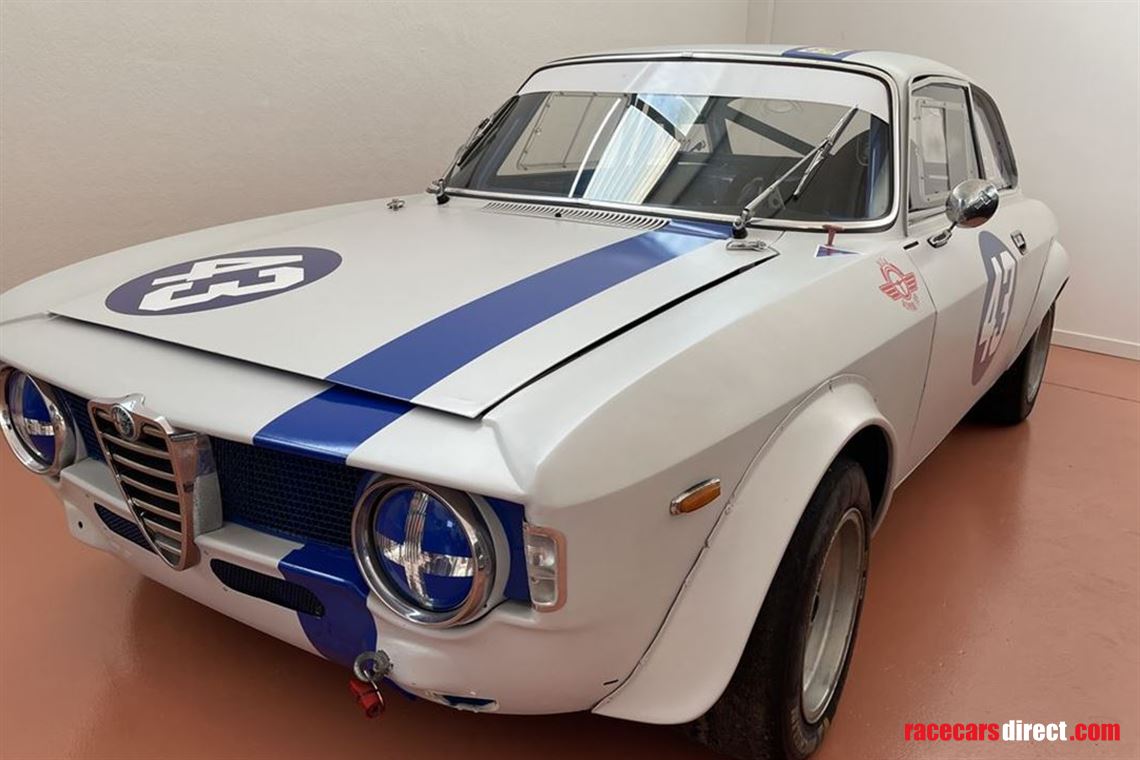 1967-alfa-romeo-giulia-gt-1600-veloce