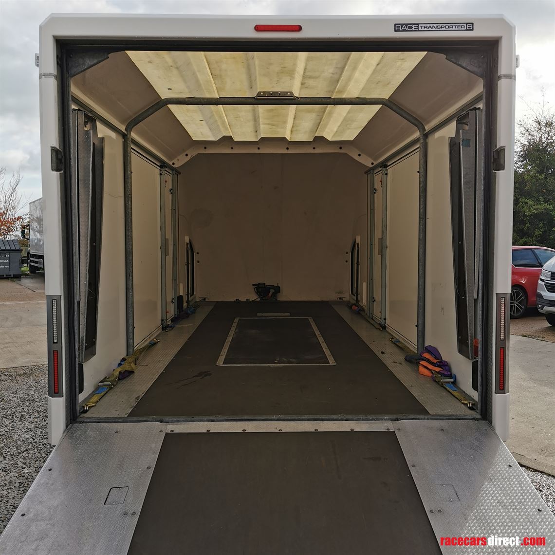 brian-james-race-transporter-6