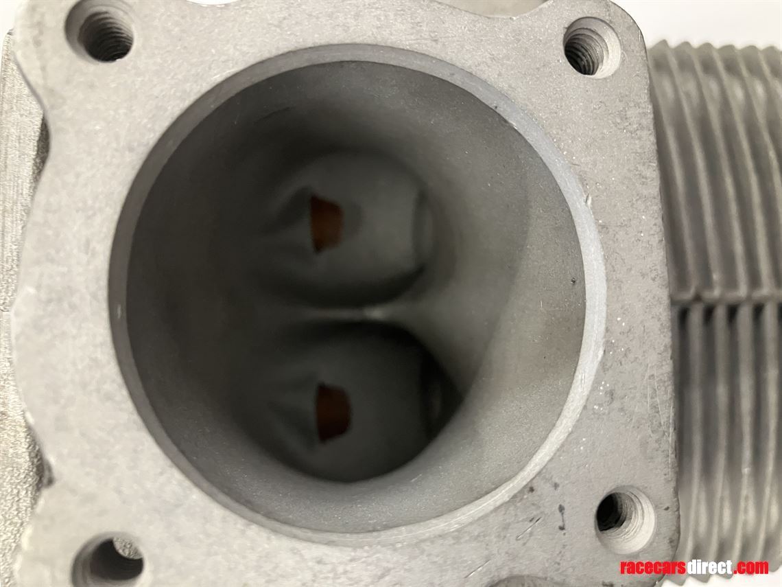 porsche-956-cylinderhead