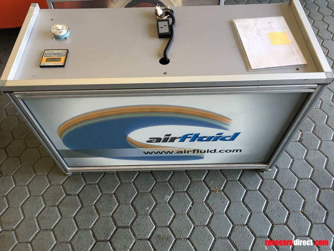 carbon-set-up-table-with-hydraulic-lowerable