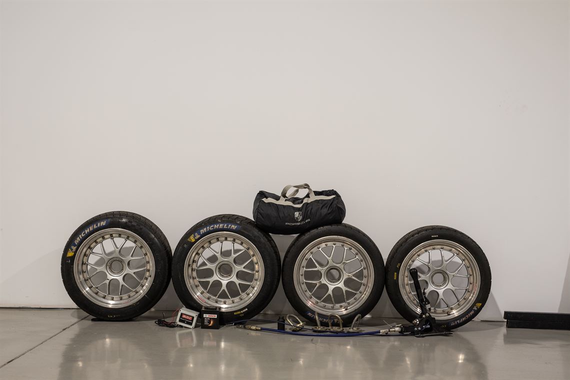 2008-porsche-9971-gt3-cup