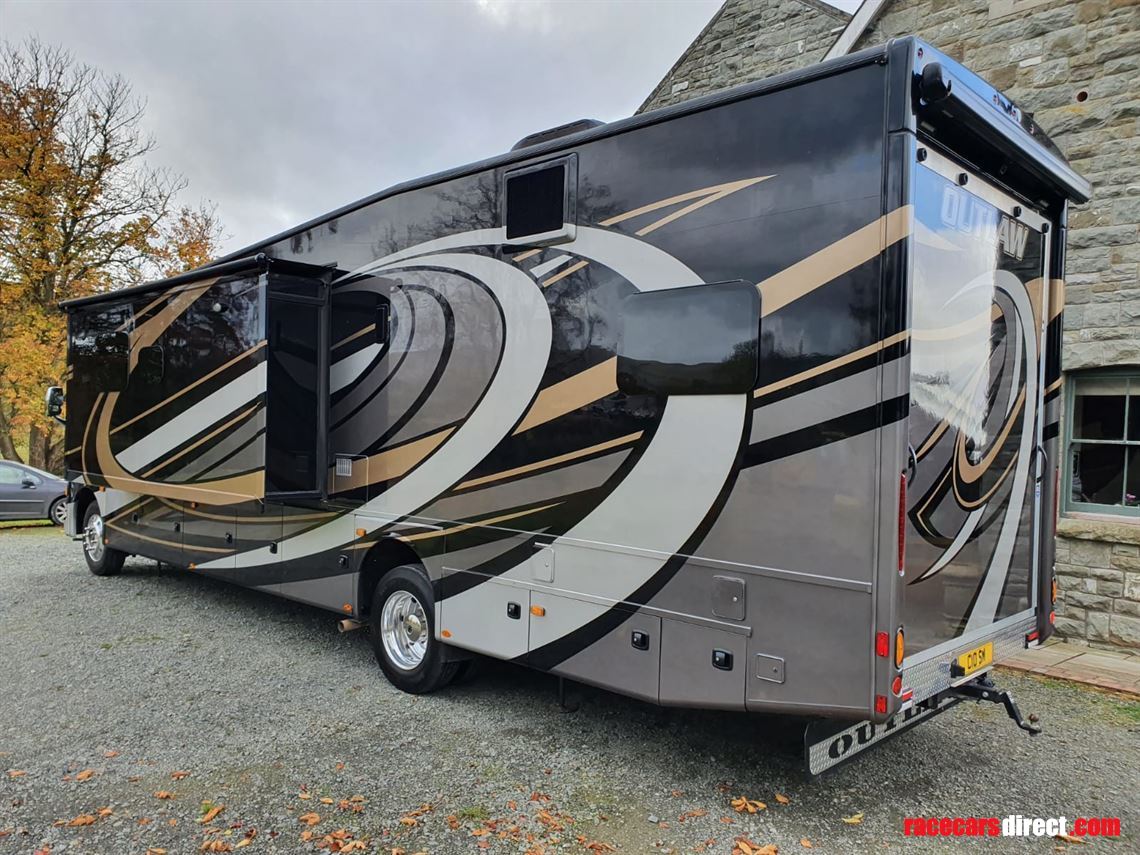 thor-outlaw-class-a-toy-hauler-motorcoach-mot