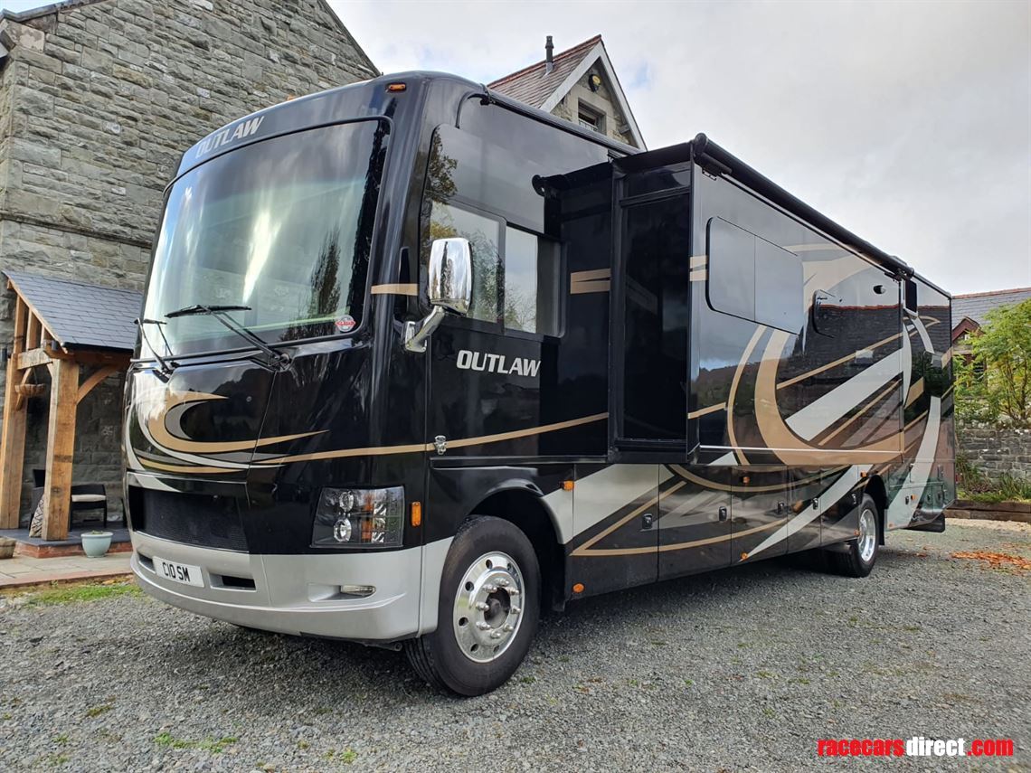 thor-outlaw-class-a-toy-hauler-motorcoach-mot
