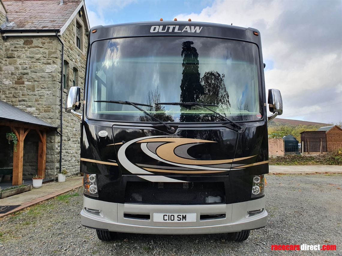 thor-outlaw-class-a-toy-hauler-motorcoach-mot