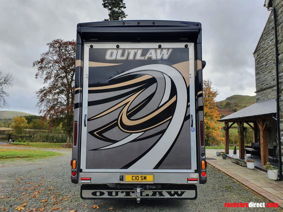 thor-outlaw-class-a-toy-hauler-motorcoach-mot