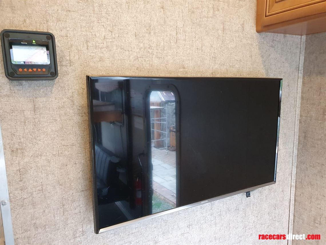 thor-outlaw-class-a-toy-hauler-motorcoach-mot