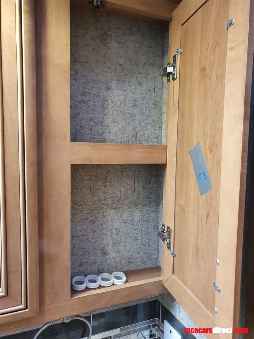 thor-outlaw-class-a-toy-hauler-motorcoach-mot