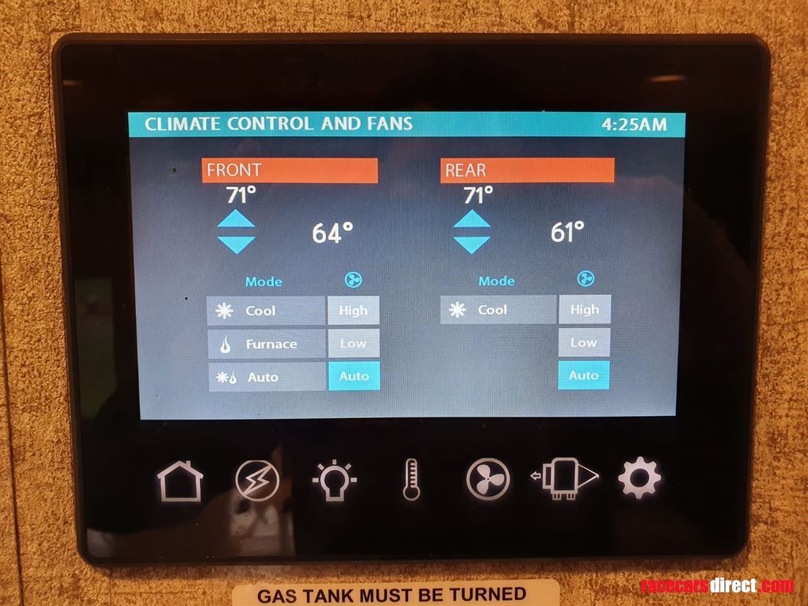 thor-outlaw-class-a-toy-hauler-motorcoach-mot