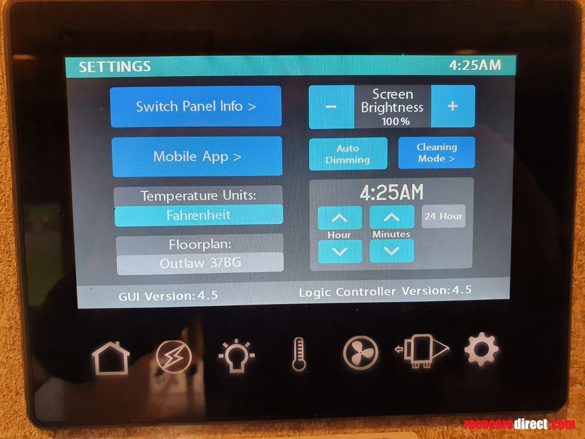 thor-outlaw-class-a-toy-hauler-motorcoach-mot