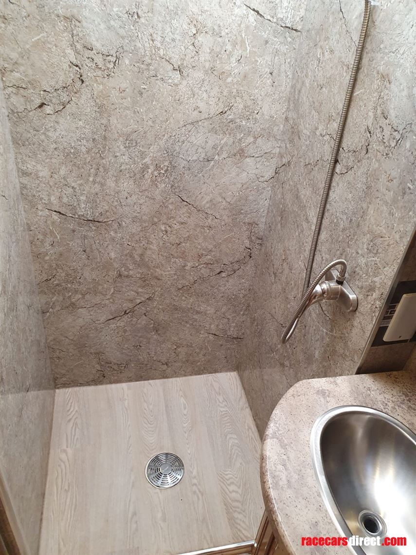 thor-outlaw-class-a-toy-hauler-motorcoach-mot