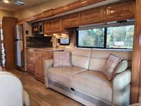 thor-outlaw-class-a-toy-hauler-motorcoach-mot